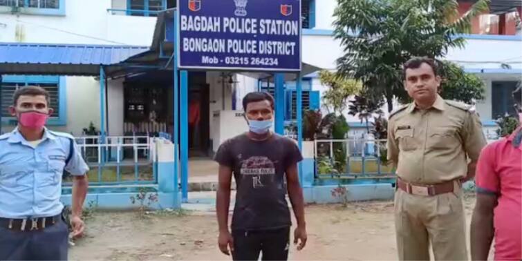a mentally unstable youth was taken to his family by the police of Baghda police station in North 24 Paraganas North 24 Paraganas: মানসিক ভারসাম্যহীন যুবককে তাঁর পরিবারের কাছে ফেরাল বাগদা থানার পুলিশ