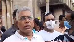 Dilip Ghosh: মানুষ ঠিকমতো ভ্যাকসিন পাচ্ছেন তো! খোঁজ নিতে টিকাকরণ কেন্দ্রে 'সারপ্রাইজ ভিজিট' দিলীপের| Bangla News