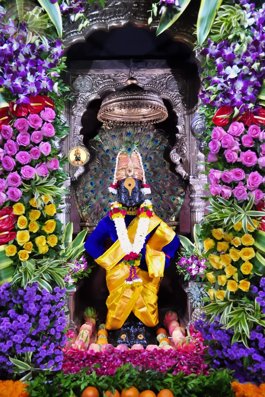 Pandharpur Occasion On Janmastami 2021 Decoration In Vitthal ...