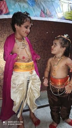 Krishna Janmashtami 2021: కృష్ణాష్టమి వేడుకల్లో అల్లరి కన్నయ్య..గడసరి గోపికలు