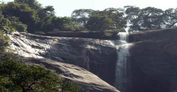 மலை, அருவி, சூப்பர் கிளைமேட்...! - புத்துணர்ச்சி தரும் திருச்சி புளியஞ்சோலை...!