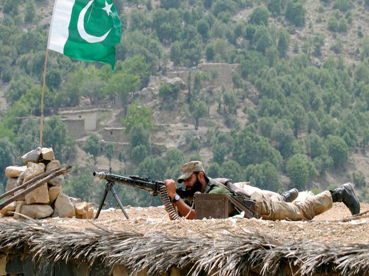 Militant fire across Afghanistan border kills two Pakistani soldiers, says army Afghanistan Border: ஆப்கானிலிருந்து பாய்ந்த குண்டுகள்... 2 பாகிஸ்தான் வீரர்கள் உயிரிழப்பு!