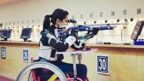 Avani Lekhara Wins Gold: रीढ़ की हड्डी में चोट के बाद पिता ने बढ़ाया था हौसला, आज बेटी ने किया कमाल Avani Lekhara Wins Gold: रीढ़ की हड्डी में चोट के बाद पिता ने बढ़ाया था हौसला, आज बेटी ने किया कमाल