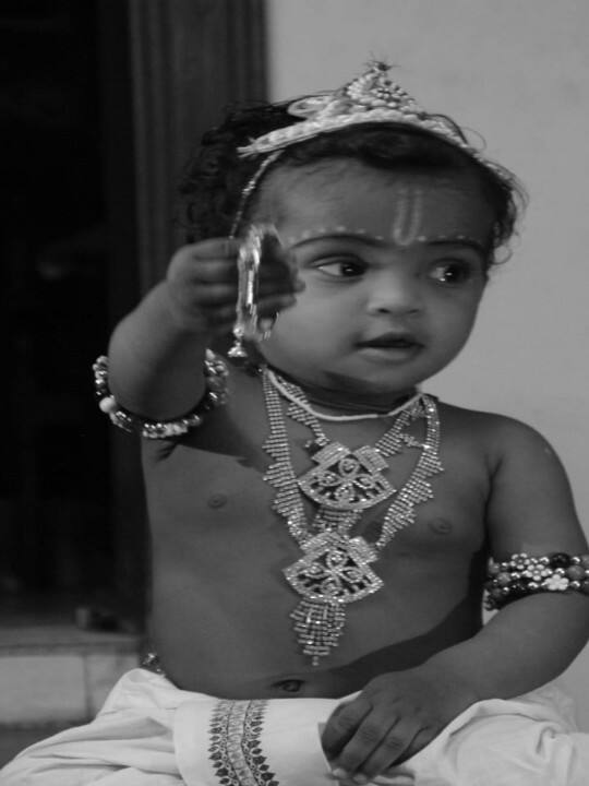 கண்ணன் வந்தான்.. அங்கே கண்ணன் வந்தான்.. ஏழை கண்ணீரைக் கண்டதும் கண்ணன் வந்தான்