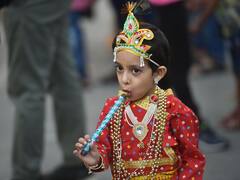 Janmashtami 2021 Celebration Pics: जन्माष्टमी पर मंदिरों में सजे कान्हा, मथुरा-वृंदावन से कश्मीर तक भक्तों की उमड़ी भीड़, तस्वीरों में देखें