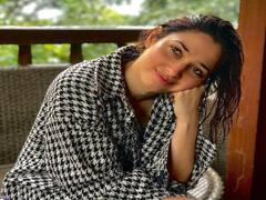 Actress Tamannaah pics | சரியா இது தவறா இந்த உணர்வினை விலக்கிட மனதுக்கு தெறியல - தமன்னா ஆல்பம்