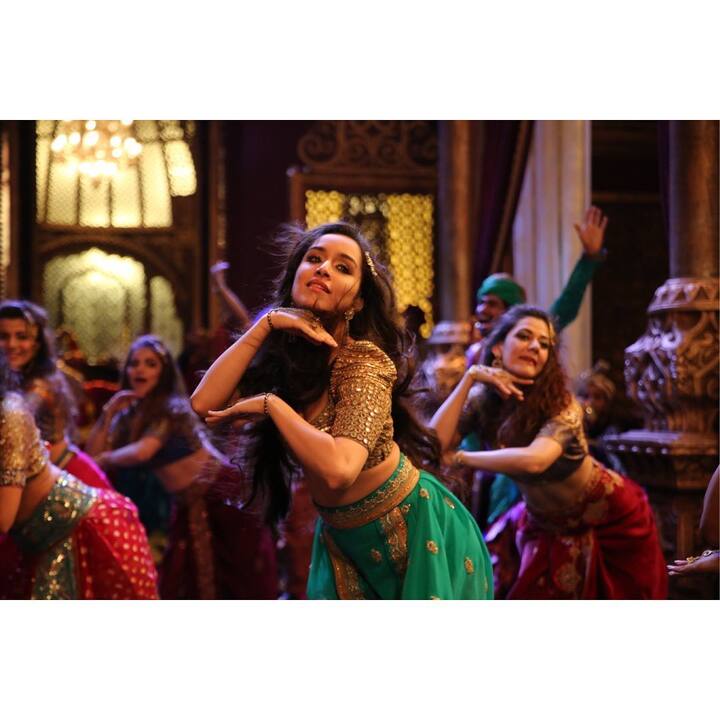 ‘Stree’ proved to be a massive hit and did a business of more than 180 crores. The budget of the film was just 20 crores. The movie proved to be both critically and commercially successful. (Image courtesy - @shraddhakapoor/Instagram)