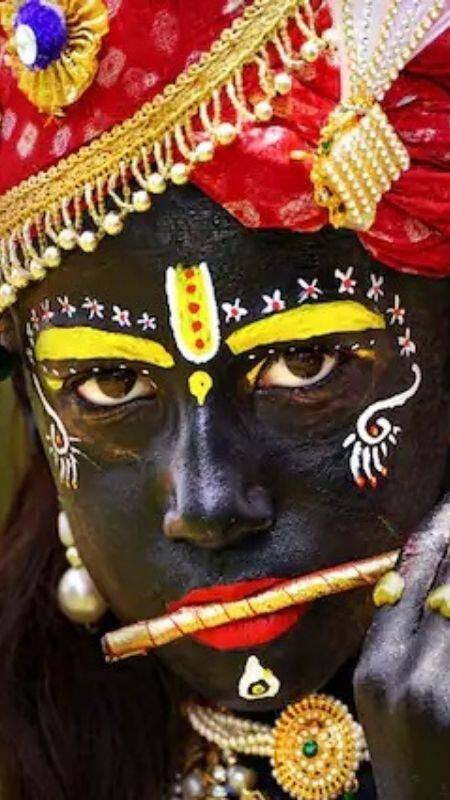 ২ বছর পর শোভাযাত্রা শ্রীনগরে, দেশজুড়ে পালিত জন্মাষ্টমী