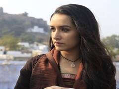 Shraddha Kapoor को आई Stree की याद, फिल्म के 3 साल पूरे होने पर शेयर की सेट से अनदेखी तस्वीरें