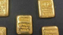 Gold Biscuit: বড়বাজারে উদ্ধার ৩০ লক্ষের সোনার বিস্কুট| Bangla News