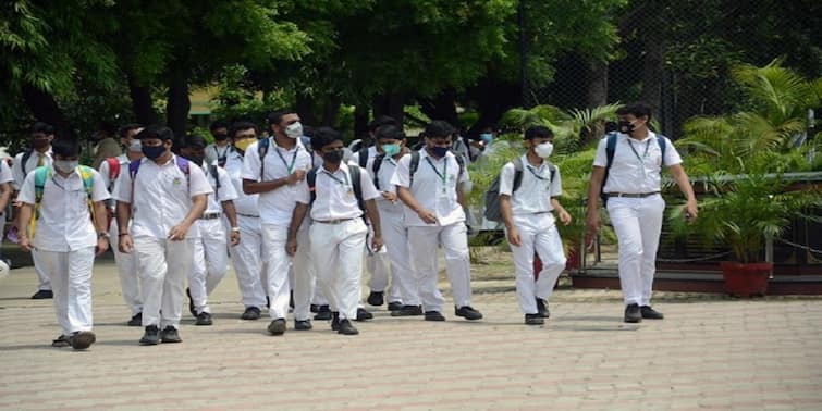 Delhi is preparing to reopen physical classes from tomorrow Delhi schools to re-open : করোনা-বিধি মেনে কাল থেকে খুলে যাচ্ছে দিল্লির স্কুল