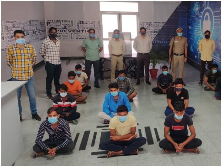 Gangs of Jamtara who was looking for police of 9 states Delhi Police cyber cell arrested ann गैंग्स ऑफ 'जामताड़ा' जिसे ढूंढ रही थी 9 राज्यों की पुलिस, दिल्ली पुलिस की साइबर सेल ने किया गिरफ्तार