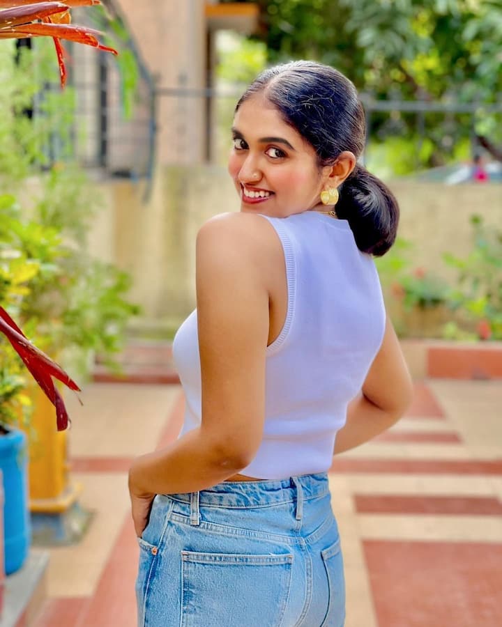 रिंकू सोशल मीडियावरही सक्रीय असून तिच्या कामासोबत तिच्या आयुष्यातील काही क्षणचित्रेही ती चाहत्यांसोबत शेअर करत असते. (Photo : @iamrinkurajguru/IG)