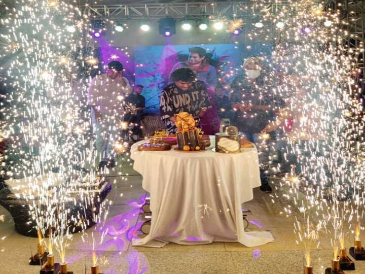 2015 ஆம் ஆண்டில், யுவன் தனது சொந்த இசை லேபிளான யு 1 ரெக்கார்ட்ஸை உருவாக்கினார் மற்றும் 2017யில் , அவர் தனது சொந்த திரைப்பட தயாரிப்பு ஸ்டுடியோவான ஒய்எஸ்ஆர் பிலிம்ஸைத் தொடங்கினார்.