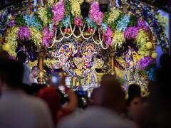 Janmashtami 2021 Celebration: ਜਨਮਅਸਟਮੀ 'ਤੇ ਮੰਦਰਾਂ 'ਚ ਸੱਜੇ ਕਾਨ੍ਹਾ, ਭਗਤਾਂ ਦਾ ਠਾਠਾਂ ਮਾਰਦਾ ਇਕੱਠ, ਦੇਖੋ ਤਸਵੀਰਾਂ