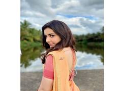 Actress Raashii Khanna pics | கல்லுக்குள்ள தேர போல கலைஞ்சிருக்கும் தாடிக்குள்ள ஒளிஞ்சுக்கவா - ராஷி கன்னா ஆல்பம்