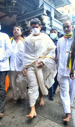 In Pics: భద్రాద్రి సీతారామస్వామిని దర్శించుకున్న లోకేశ్... తెలుగు రాష్ట్రాలు ప్రగతి సాధించాలని ఆకాంక్ష