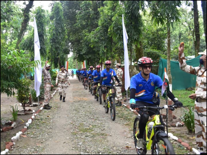 Azadi Ka Amrit Mahotsav: ITBP Jawans celebrates 75 Years of independence, organize Cycle Rally from Itanagar to rajghat ann Azadi Ka Amrit Mahotsav: आज़ादी के 75 साल का यूं जश्न मना रहे हैं ITBP के जवान, इटानगर से दिल्ली के राजघाट तक निकाली साइकिल रैली
