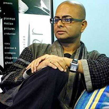 ছাত্র হিসেবে বেশ মেধাবী ছিলেন ঋতুপর্ণ।  সাউথ পয়েন্ট হাই স্কুল থেকে পড়াশোনা শেষ করার পর, যাদবপুর বিশ্ববিদ্যালয় থেকে অর্থনীতিতে ডিগ্রি অর্জন করেন তিনি