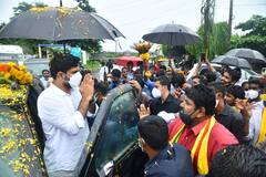 In Pics: భద్రాద్రి సీతారామస్వామిని దర్శించుకున్న లోకేశ్... తెలుగు రాష్ట్రాలు ప్రగతి సాధించాలని ఆకాంక్ష