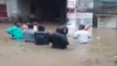 મહારાષ્ટ્રઃ જલગાવ જિલ્લામાં ખાબક્યો ધોધમાર વરસાદ, પાંચ ગામમાં જળબંબાકારની સર્જાઈ સ્થિતિ