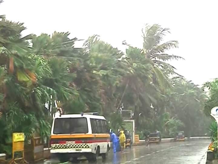 Maharashtra Mumbai Rain Update Monsoon Arrived in Maharashtra Heavy rains in Mumbai Mumbai Rain Update | मुंबईसह उपनगरात पावसाची दमदार हजेरी