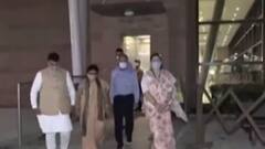 કેન્દ્રિય મંત્રી સ્મૃતિ ઈરાનીએ લીધી કેવડિયા કોલોનીની મુલાકાત, ઈલેક્ટ્રિકલ વ્હીકલમાં કરી સવારી