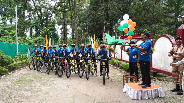 উপস্থিত ছিলেন লিখাবালি সেক্টরের ডিআইজি আর.এস চান্ডেল।