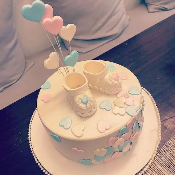 नेहाच्या  डोहाळे जेवणाचा सोहळा अगदी जोरदारपणे साजरा करण्यात आला.