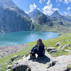 Jyothika Instagram: జ్యోతిక హిమాలయ ట్రెక్కింగ్‌ ఫొటోస్ వైరల్‌.. అంతలా వైరల్ కావడానికి కారణమేంటి?