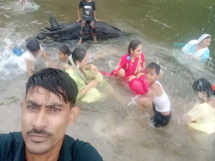 Surat family drown in Ambika river, third dead body found સુરતનો પરિવાર અંબિકા નદીમાં ડૂબ્યો, પરિવારમાં એક પણ મહિલા ન બચી, જાણો કેટલાના થયા મોત?
