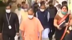 Firozabad: मौत के बढ़ते मामले देख एक्शन में आए CM Yogi, अस्पताल CMO को हटाने के आदेश | Hindi News