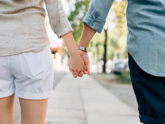 Relationship Tips: किसी लड़की से करते हैं प्यार, इन पांच तरीकों से जल्दी कर सकते है उन्हें Impress Relationship Tips: किसी लड़की से करते हैं प्यार, इन पांच तरीकों से जल्दी कर सकते है उन्हें Impress