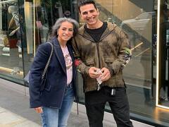 Akshay Kumar ने लंदन में फैन के साथ क्लिक करवाई फोटो, सिर्फ देश में ही नहीं पूरे विश्व में हैं उनके चाहने वाले