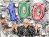 मिलिए फैशन आइकन Iris Apfel से, 100 साल की उम्र में भी कर रही हैं मॉडलिंग, जानिए कौन हैं और फैशन की दुनिया में क्यों उनकी धूम है
