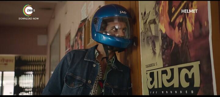 हेलमेट (3 सितंबर) – ये एक कॉमेडी फिल्म है.जिसमें अपारशक्ति खुराना, प्रनूतन बहल, अभिषेक बनर्जी, अनुरीता झा, आशीष वर्मा, रोहन शंकर जैसे सितारे हैं. हेलमेट जी5 पर प्रीमियर के लिए बिल्कुल तैयार है.