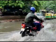 Delhi Rain: दिल्ली एनसीआर में भारी बारिश के बाद मिंटो ब्रिज, ITO और मुनिरका में भरा पानी, सड़कों पर चलना हुआ मुश्किल