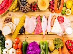 Protein Deficiency: रुखी त्वचा और बालों के झड़ने से परेशान हैं तो शरीर में हो सकती है प्रोटीन की कमी, जानिए 10 लक्षण