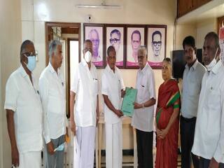 மார்க்சிஸ்ட் கம்யூனிஸ்ட் கட்சிக்கு உயில் எழுதிவைத்த குடும்பம் – ’கட்சி பாதுகாக்கும்’ என உருக்கம்..!