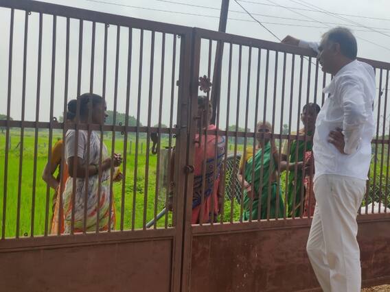 Harish Tour: పదవిలో ఉన్న ఇల్లు కట్టించలేని ఈటల ఇప్పుడు గెలిచి ఏం సాధిస్తారు.. హరీశ్‌ సెటైర్లు