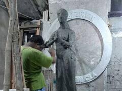 Durga Puja 2021: दुर्गा पूजा के मौके पर सीएम ममता की बन रही विशेष मूर्ति, हाथ में होगा त्रिशूल और विकास का हथियार