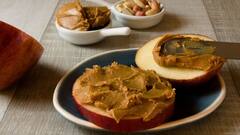 Peanut Butter Benefits: ওজন কমানো থেকে রক্তচাপ নিয়ন্ত্রণ, আর কী কী উপকার করে পিনাট বাটার?