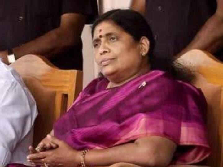 CHENNAI Vijayalakshmi Panneerselvam wife of AIADMK Leader O Panneerselvam died तमिलनाडु के पूर्व सीएम पनीरसेल्वम की पत्नी विजयलक्ष्मी का निधन