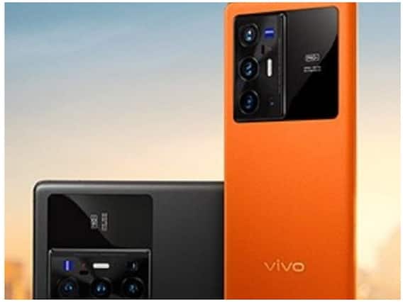 Vivo X70 Pro Launch: চারটে ক্যামেরা ১২০ হার্টজের ডিসপ্লে, Vivo X70 Pro ফ্ল্যাগশিপ সিরিজ এল ভারতে Vivo X70 Pro Launch: চারটে ক্যামেরা ১২০ হার্টজের ডিসপ্লে, Vivo X70 Pro ফ্ল্যাগশিপ সিরিজ এল ভারতে