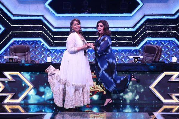 इस खास दिन पर शो में बॉलीवुड अदाकारा रवीना टंडन और फेमस कोरियोग्राफर और डायरेक्टर फराह खान नजर आने वाली हैं.