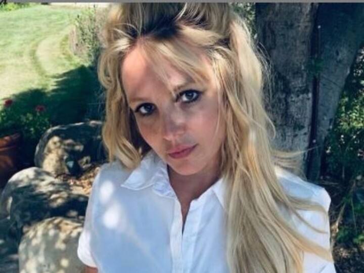 Britney Spears 'On Cloud 9' In First Post After Father's Suspension As Conservator Britney Spears 'On Cloud 9' In First Post After Father's Suspension As Conservator