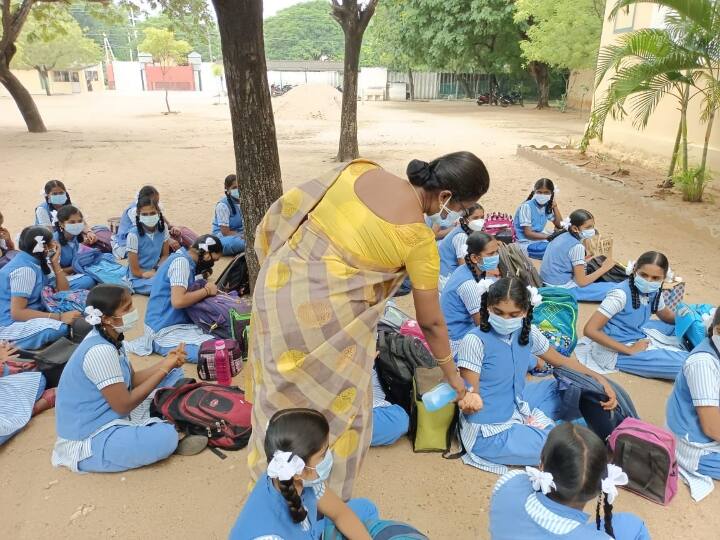 பள்ளிகள் திறக்கப்படுவதை முன்னிட்டு பள்ளிகளில் கிருமிநாசினி தெளித்தல் போன்ற சுகாதார நடவடிக்கைகளும் மேற்கொள்ளப்பட்டன.