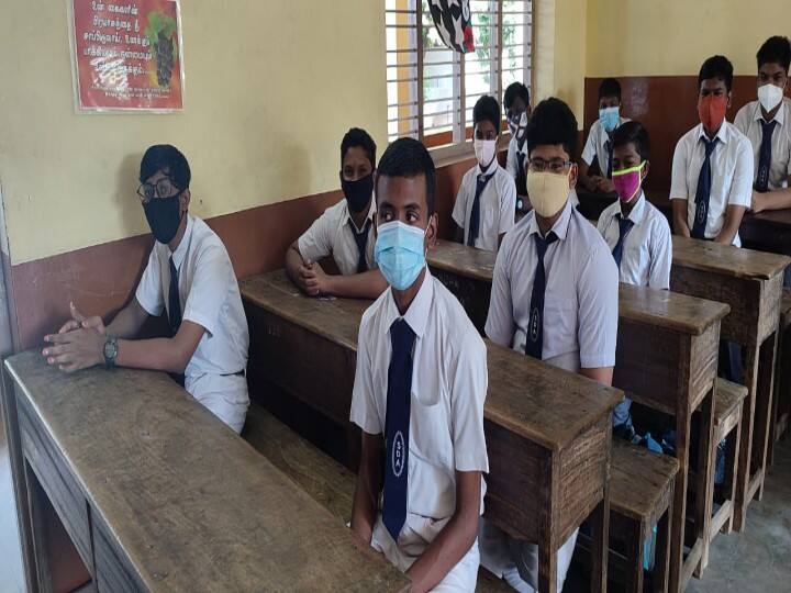 அப்பாடி ஒரு வழியா பள்ளிக்கூடம் திறந்துட்டாங்க.. மாணவர்கள் உற்சாகம்.