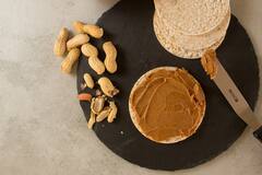 Peanut Butter Benefits: ওজন কমানো থেকে রক্তচাপ নিয়ন্ত্রণ, আর কী কী উপকার করে পিনাট বাটার?