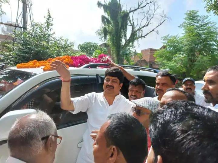 UP Election: विधानसभा चुनाव लड़ेंगे सीएम योगी आदित्यनाथ? राजा भैया ने किया बड़ा दावा Bahubali MLA Raja Bhaiya says Yogi Adityanath will not contest assembly election 2021 ANN UP Election: विधानसभा चुनाव लड़ेंगे सीएम योगी आदित्यनाथ? राजा भैया ने किया बड़ा दावा